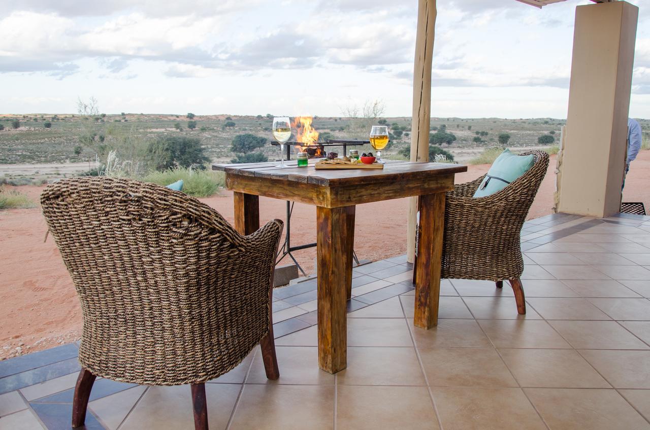 Kgalagadi Lodge Askham Экстерьер фото
