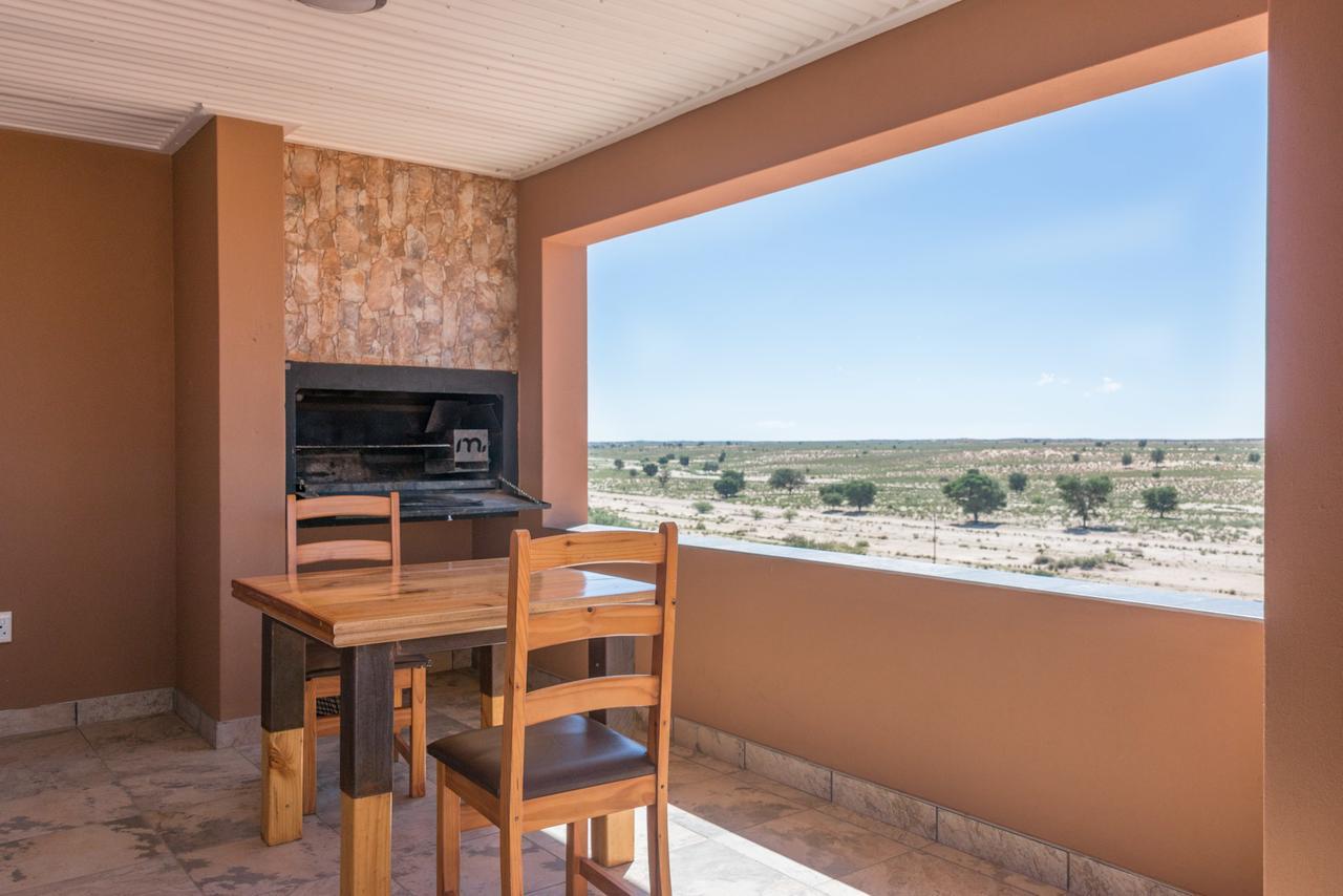 Kgalagadi Lodge Askham Экстерьер фото