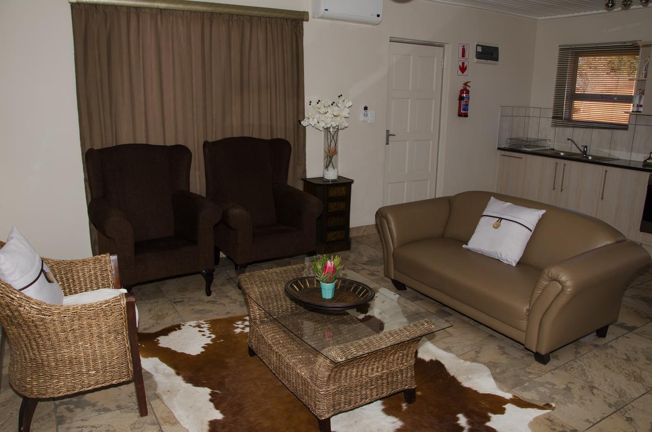 Kgalagadi Lodge Askham Экстерьер фото